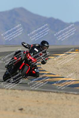 media/Mar-20-2025-Racers Edge (Thu) [[0731d8e3a1]]/2-B Group/Session 5 (Turn 12)/